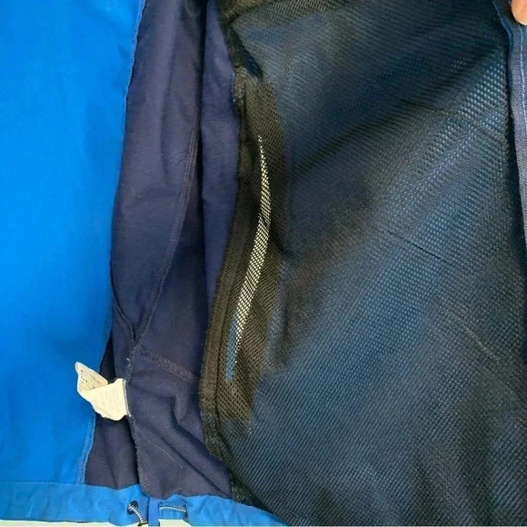 L.L. Bean blue  performance jacket - Picture 7 of 11